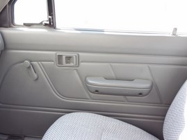 1994 TOYOTA TRUCK BASE STD CAB WHITE 2.4L AT 2WD Z17796